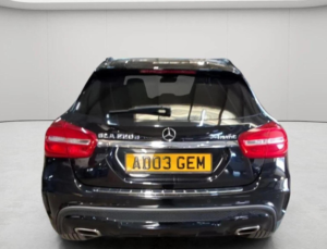 2016 Mercedes-Benz Gla 2.1 Gla220d Amg Line (premium) 7g-Dct 4matic Euro 6 (s/s) 5dr in Black — image 2
