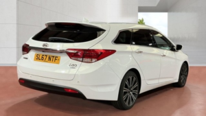 2017 Hyundai I40 1.7 I40 Tr Prem 1.7 141ps Bd My17 Diesel White Estate 5dr Satnav+leather+panroof in White — image 2
