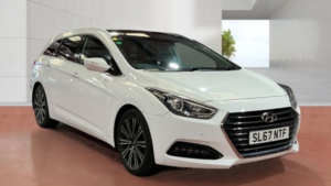 2017 Hyundai I40 1.7 I40 Tr Prem 1.7 141ps Bd My17 Diesel White Estate 5dr Satnav+leather+panroof in White — image 3