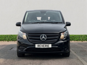 2022 Mercedes-Benz Evito 100kwh Pro Tourer Double Cab 5dr Electric Auto Fwd L2 (9seat) (204 Ps) in Black — image 2