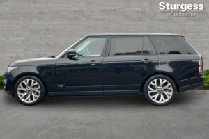 2019 Land Rover Range Rover 2.0 P400e 12.4kwh Autobiography Auto 4WD Euro 6 (s/s) 5dr Lwb in Black — image 4