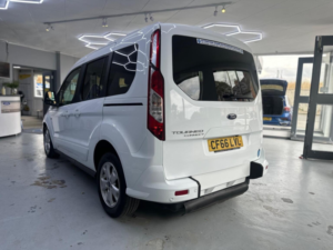 2017 Ford Tourneo Connect 1.5 Tdci Titanium Powershift Euro 6 (s/s) 5dr in White — image 3