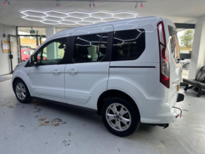 2017 Ford Tourneo Connect 1.5 Tdci Titanium Powershift Euro 6 (s/s) 5dr in White — image 4