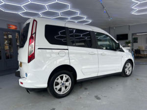 2017 Ford Tourneo Connect 1.5 Tdci Titanium Powershift Euro 6 (s/s) 5dr in White — image 6
