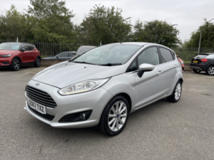2018 Ford Fiesta 1.0 T Ecoboost Titanium in Silver — image 3
