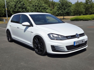 2013 Volkswagen Golf 2.0 Tdi Bluemotion Tech Gtd Euro 6 (s/s) 5dr in White — image 6