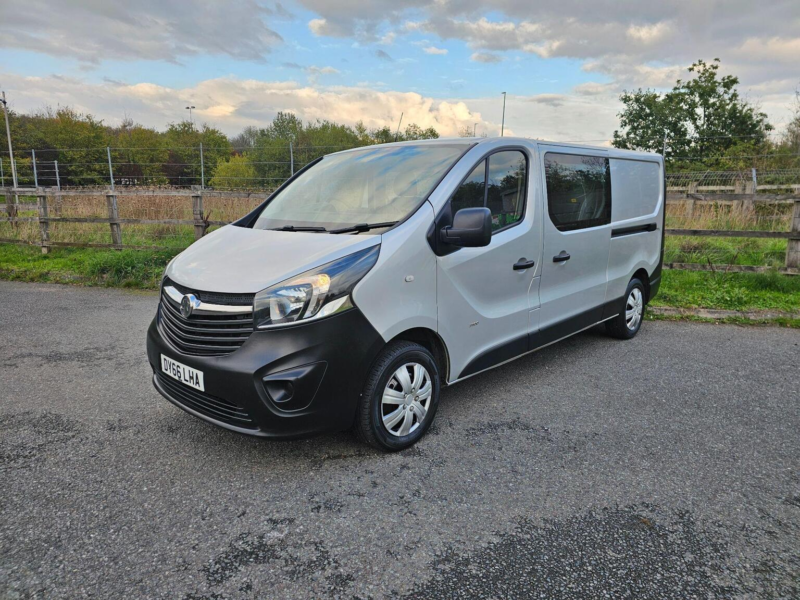 2016 Vauxhall Vivaro 1.6 Cdti 2900 Crew Van L2 H1 Euro 5 5dr (6 Seat) in Silver — image 1