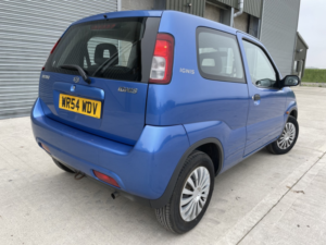 2004 Suzuki Ignis 1.3 Vvt Gl in Blue — image 2