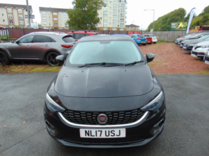 2017 Fiat Tipo 1.4 Tipo Hatchback 1.4 95hp Lounge * Mot August 2027 * 10 Service Stamps * Finance Available * Free in Black — image 5