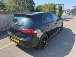 2016 Volkswagen Golf 2.0 Tdi Bluemotion Tech Gtd Euro 6 (s/s) 5dr in Black — image 3