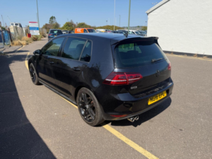 2016 Volkswagen Golf 2.0 Tdi Bluemotion Tech Gtd Euro 6 (s/s) 5dr in Black — image 5