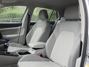 2020 Volkswagen Golf 1.5 Tsi Style Hatchback 5dr Petrol Manual Euro 6 (s/s) (150 Ps) in Silver — image 5