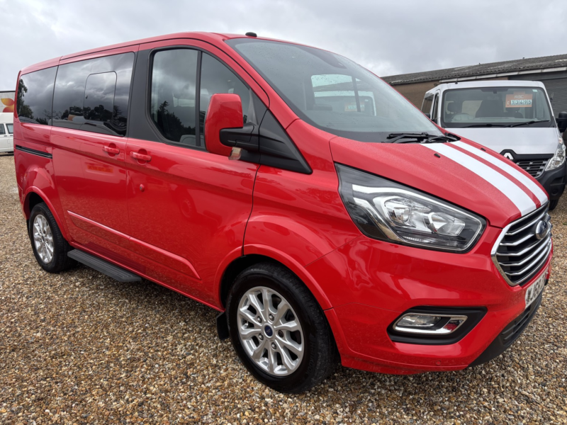 2018 Ford Tourneo Custom Wheelchair Accessible Vehicle Wav 2.0 310 Ecoblue Titanium in Red — image 1