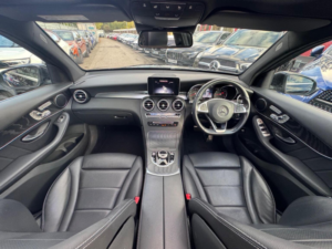 2019 Mercedes-Benz Glc 2.0 Glc250 Amg Line (premium) G-Tronic+ 4matic Euro 6 (s/s) 5dr in Black — image 4