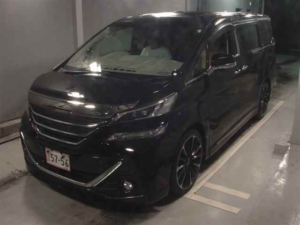 2015 Toyota Vellfire 2.5 V 2WD 8 Seats in Black — image 2