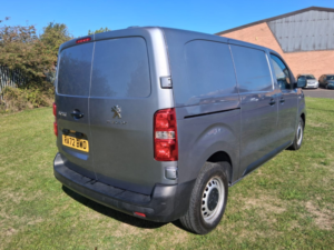 2023 Peugeot Expert 1.5 Bluehdi 1000 Professional Premium + Standard Panel Van 6dr Diesel Manual Mwb Euro 6 (s/s) (100 Bhp) in Grey — image 5