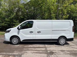 2022 Nissan Primastar 2.0 Dci 30 Acenta L2 H1 Euro 6 (s/s) 5dr in White — image 4