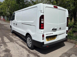 2022 Nissan Primastar 2.0 Dci 30 Acenta L2 H1 Euro 6 (s/s) 5dr in White — image 5