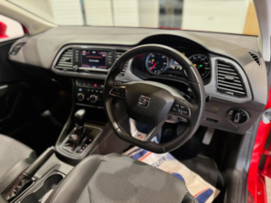 2014 SEAT Leon 2.0 Tdi Cr Fr DSG Euro 5 (s/s) 5dr in Red — image 2