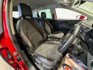 2014 SEAT Leon 2.0 Tdi Cr Fr DSG Euro 5 (s/s) 5dr in Red — image 4