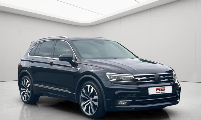 2018 Volkswagen Tiguan 2.0 Tdi R-Line DSG 4motion Euro 6 (s/s) 5dr in Black — image 1