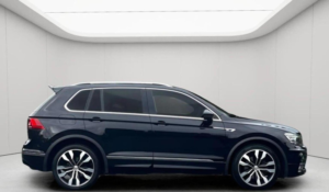 2018 Volkswagen Tiguan 2.0 Tdi R-Line DSG 4motion Euro 6 (s/s) 5dr in Black — image 6