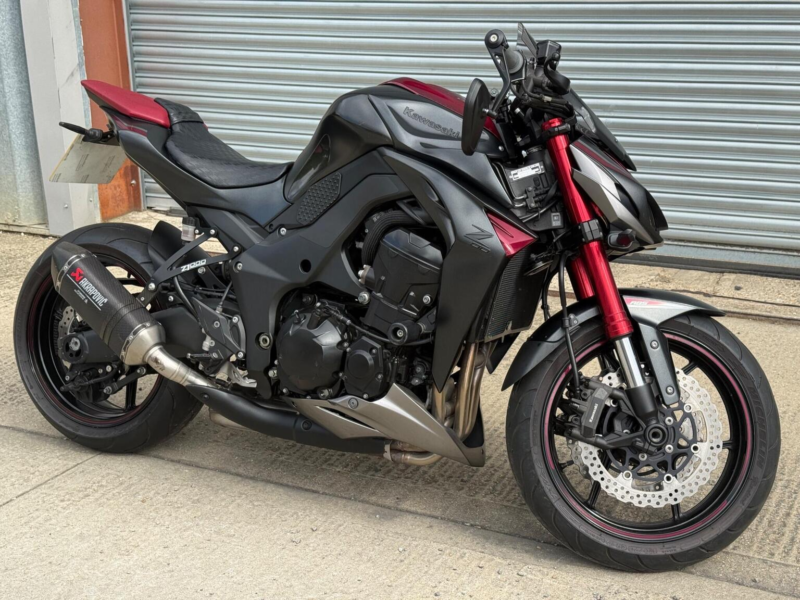 2016 Kawasaki Z1000 1000 Special Edition in Red — image 1