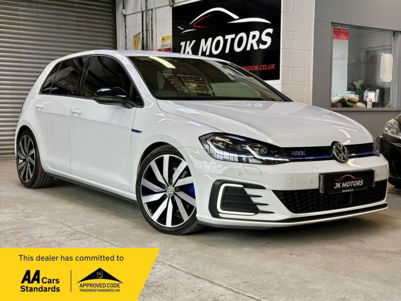 2018 Volkswagen Golf 1.4 Tsi 8.7kwh Gte Advance DSG Euro 6 (s/s) 5dr in White — image 1