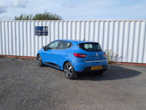 2015 Renault Clio 0.9 Dynamique S Nav Tce 90 in Blue — image 6