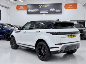 2020 Land Rover Range Rover Evoque 2.0 P200 Mhev R-Dynamic Se in White — image 5
