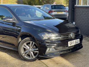 2019 Volkswagen Polo 1.0 Tsi R-Line in Black — image 3