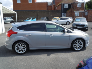 2014 Ford Focus 1.6 T Ecoboost Zetec S in Silver — image 2
