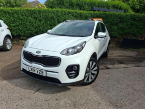 2018 Kia Sportage 1.7 Crdi 3 Euro 6 (s/s) 5dr in White — image 2
