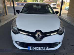 2014 Renault Clio 1.2 Dynamique Medianav 1.2 16v 75 in White — image 3