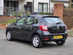 2014 Dacia Sandero 1.2 Laureate Euro 5 5dr in Black — image 4