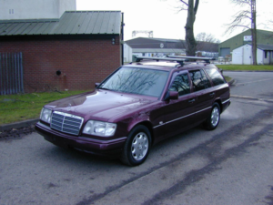 1995 Mercedes-Benz 320 Ref 8529 - Mercedes Benz W124 E320 Estate - Rhd - Ex Japan in Red — image 6