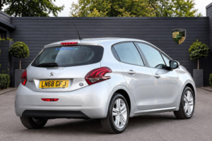 2018 Peugeot 208 1.2 Puretech Active Euro 6 (s/s) 5dr in Silver — image 5