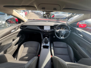 2017 Vauxhall Insignia 1.5i Turbo Sri Nav Grand Sport Euro 6 (s/s) 5dr in Red — image 2