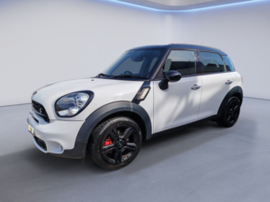 2016 MINI Countryman 1.6 Cooper S SUV 5dr Petrol Manual Euro 5 (s/s) (184 Ps) in White — image 3