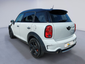 2016 MINI Countryman 1.6 Cooper S SUV 5dr Petrol Manual Euro 5 (s/s) (184 Ps) in White — image 6