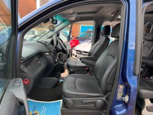 2008 Mercedes-Benz Viano 2.2 Cdi Ambiente Rwd L2 H1 5dr in Blue — image 4