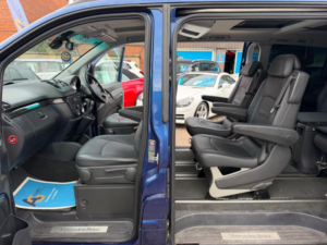 2008 Mercedes-Benz Viano 2.2 Cdi Ambiente Rwd L2 H1 5dr in Blue — image 5