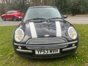 2003 MINI Hatch 1.6 Cooper Hatch in Black — image 3