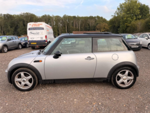 2006 MINI Hatch 1.6 Cooper Euro 4 3dr in Silver — image 6