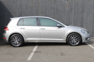 2018 Volkswagen Golf 1.5 Tsi Evo Se Nav in Silver — image 4