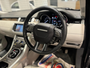 2016 Land Rover Range Rover Evoque 2.0 Td4 Autobiography Auto 4WD Euro 6 (s/s) 5dr in Grey — image 6