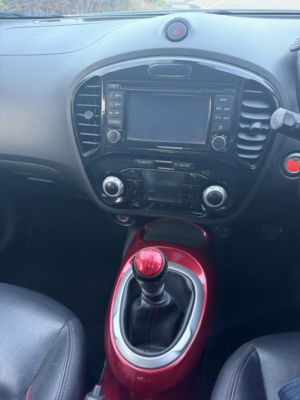 2015 Nissan Juke 1.2 Dig-T Tekna in Black — image 4