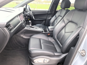 2019 Porsche Macan 2.0 T in Silver — image 4