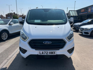 2022 Ford Transit Custom 2.0 320 Ecoblue Limited Crew Van L2 H1 Euro 6 (s/s) 5dr in White — image 3