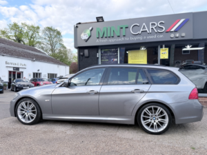 2010 BMW 3 Series 2.0 320d M Sport Touring Business Edition in Grey — image 6